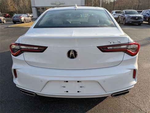 Certified 2022 Acura TLX w/ Technology Package image 9