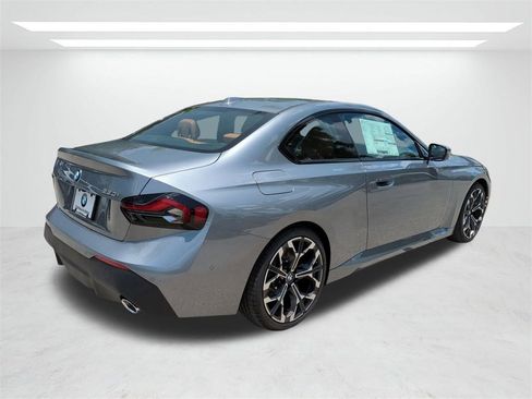 New 2025 BMW 230i Coupe w/ Convenience Package image 4
