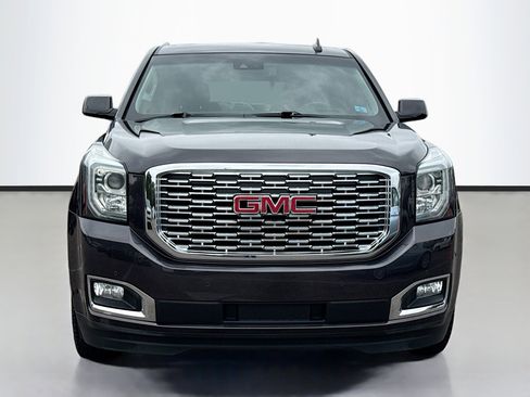 Used 2018 GMC Yukon Denali w/ Denali Ultimate Package image 8