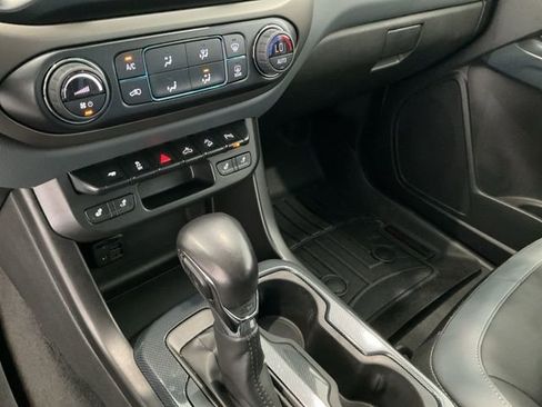 Used 2022 Chevrolet Colorado Z71 image 12