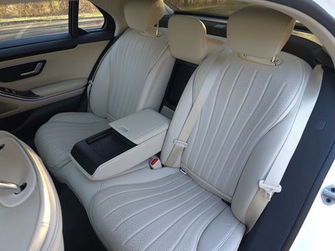 Used 2022 Mercedes-Benz S 500 4MATIC image 16