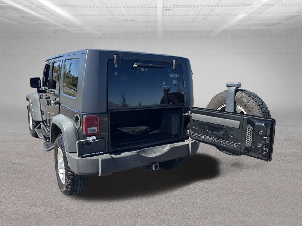 Used 2008 Jeep Wrangler Unlimited Rubicon w/ Dual Top Group AWD/4WD image 31