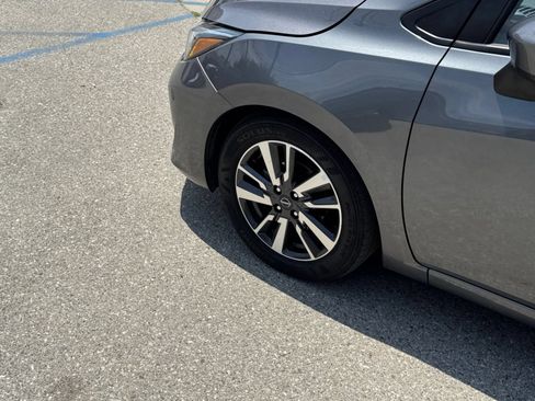 Used 2025 Nissan Versa SV FWD image 29