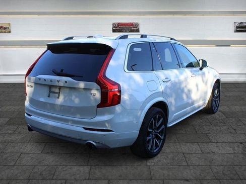 Used 2018 Volvo XC90 T5 Momentum w/ Convenience Package FWD image 7