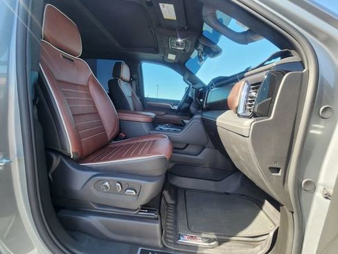 Used 2025 GMC Sierra 3500 Denali Ultimate AWD/4WD image 18