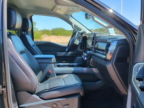 Used 2025 Ford F250 Lariat AWD/4WD image 33