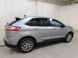 Used 2023 Ford Edge SEL image 3