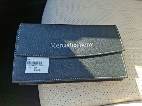 Certified 2017 Mercedes-Benz E 300 4MATIC image 26