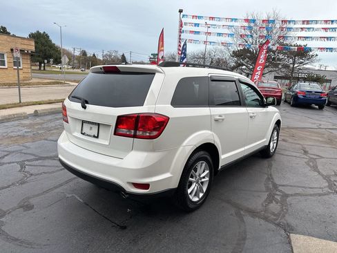 Used 2014 Dodge Journey SXT w/ Flexible Seating Group image 7
