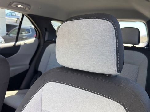 Used 2022 Chevrolet Equinox LS w/ LS Convenience Package image 14