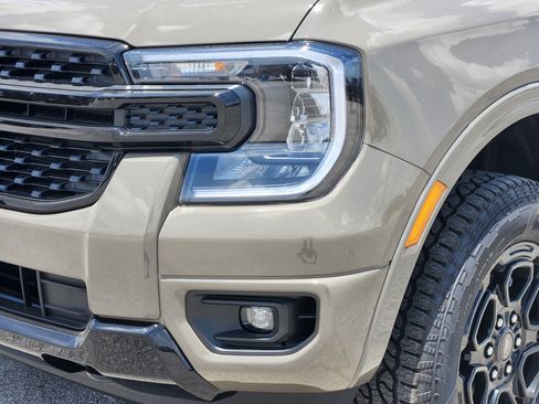New 2026 Ford Ranger XLT w/ Black Appearance Package AWD/4WD image 6