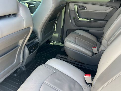 Used 2013 Chevrolet Traverse LT AWD/4WD image 12