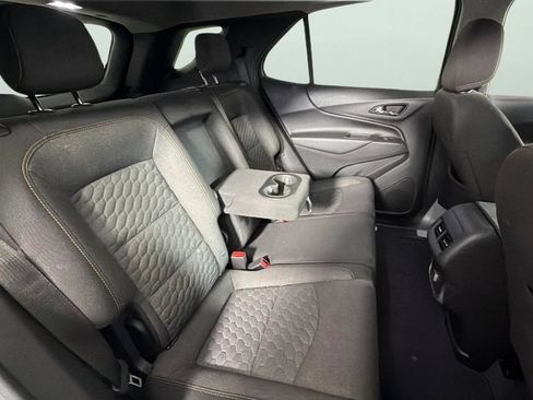 Used 2018 Chevrolet Equinox LT FWD image 28