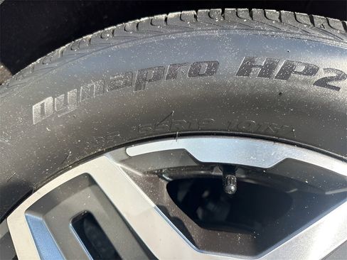 Used 2021 Hyundai Santa Fe Limited image 34