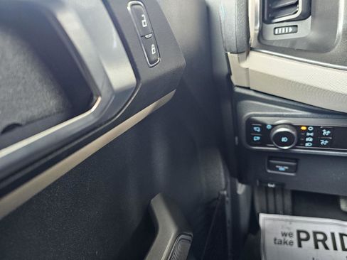 Used 2023 Ford Bronco Wildtrak image 25