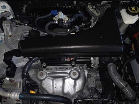 Used 2017 Nissan Rogue SV w/ SV Premium Package image 30