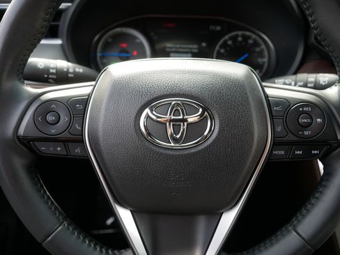 Used 2023 Toyota Venza XLE AWD/4WD image 23