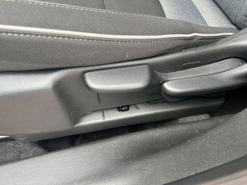 Used 2025 Chevrolet TrailBlazer LT image 23