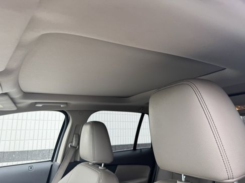 Used 2011 Ford Edge Limited w/ Trailer Tow Package image 12