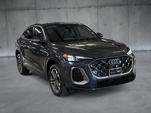 Certified 2025 Audi Q5 Premium AWD/4WD image 7