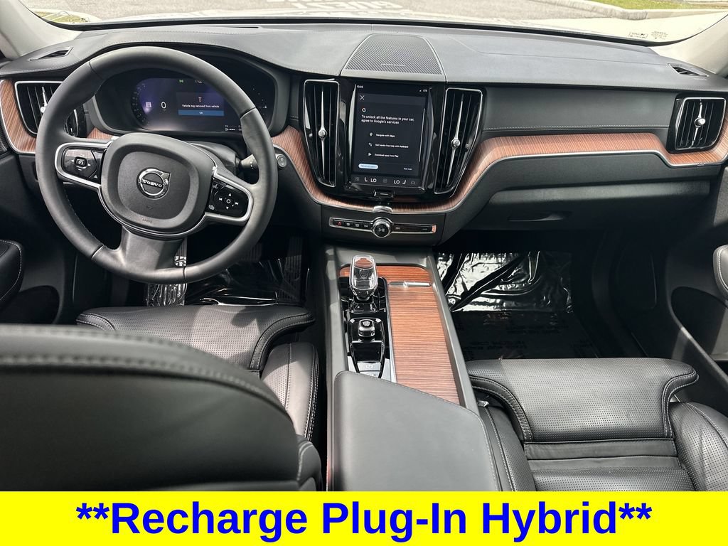 Certified 2024 Volvo XC60 T8 Ultimate w/ Protection Package Premier AWD/4WD image 15