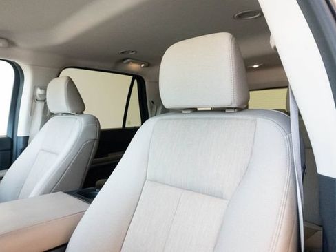 Used 2023 Ford Expedition XLT RWD image 17