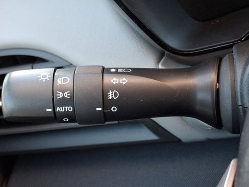 Used 2023 Subaru Outback Premium image 27