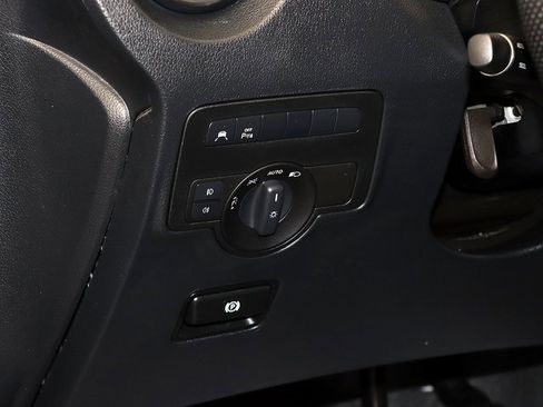 Used 2019 Mercedes-Benz Metris image 20