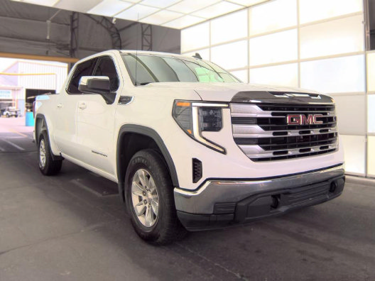 Used 2023 GMC Sierra 1500 SLE AWD/4WD image 2