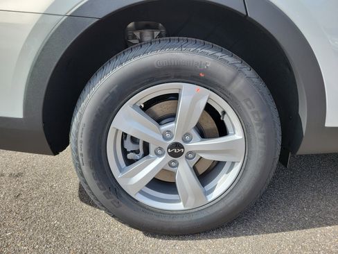 New 2026 Kia Sorento LX image 24