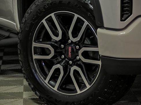 New 2026 GMC Sierra 1500 AT4 w/ AT4 Premium Package AWD/4WD image 3