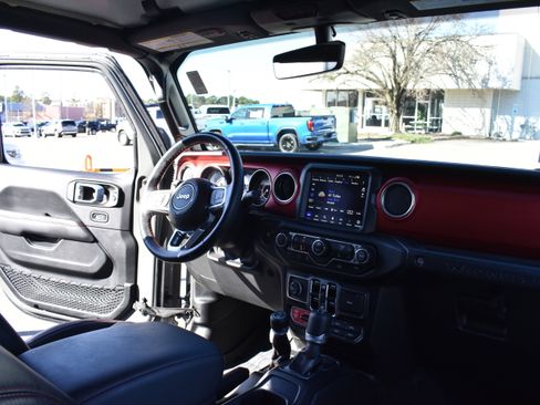 Used 2021 Jeep Wrangler Unlimited Rubicon image 33