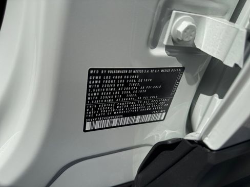 Certified 2025 Volkswagen Taos SEL w/ Black Wheel Plus Package image 35