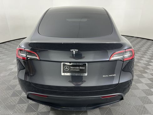Used 2025 Tesla Model Y Long Range AWD/4WD image 11