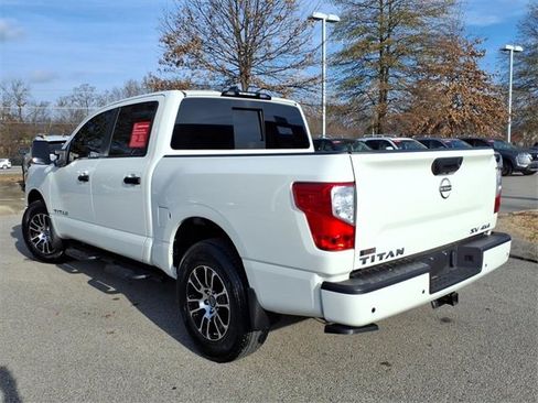 Certified 2024 Nissan Titan SV w/ SV Convenience Package image 17