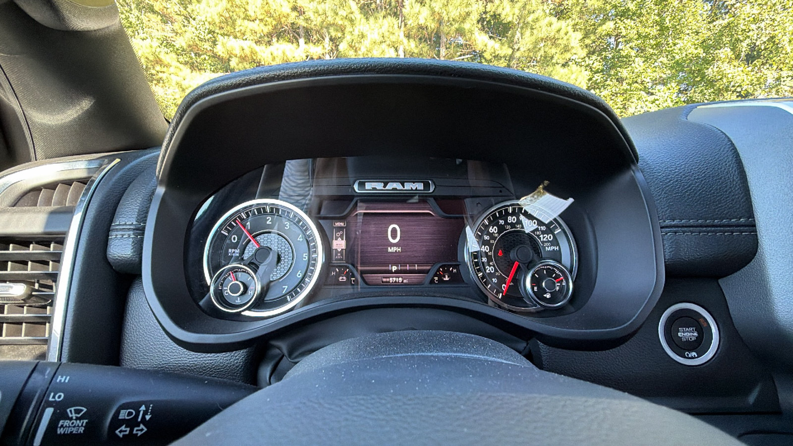 Used 2025 RAM 1500 Laramie w/ Sport Appearance Package AWD/4WD image 31
