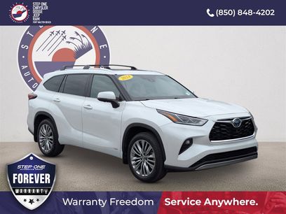 Used 2024 Toyota Highlander Platinum