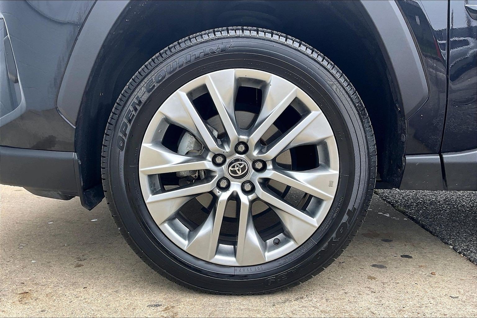 Used 2024 Toyota RAV4 XLE Premium w/ Weather Package AWD/4WD image 11