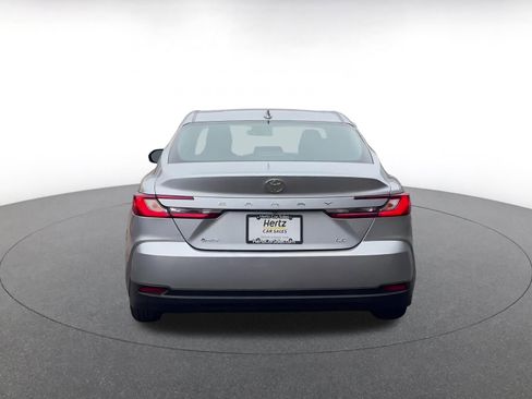 Used 2025 Toyota Camry LE image 12