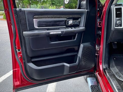 Used 2015 RAM 1500 Limited RWD image 22