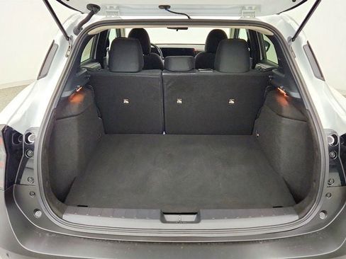 Used 2025 Nissan Kicks SV AWD/4WD image 20
