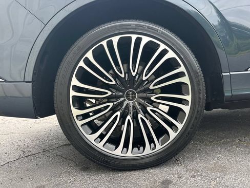 Used 2024 Lincoln Aviator Black Label w/ Class IV Trailer Tow Package AWD/4WD image 18