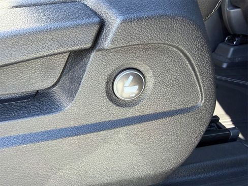 New 2025 Honda Pilot Touring image 18