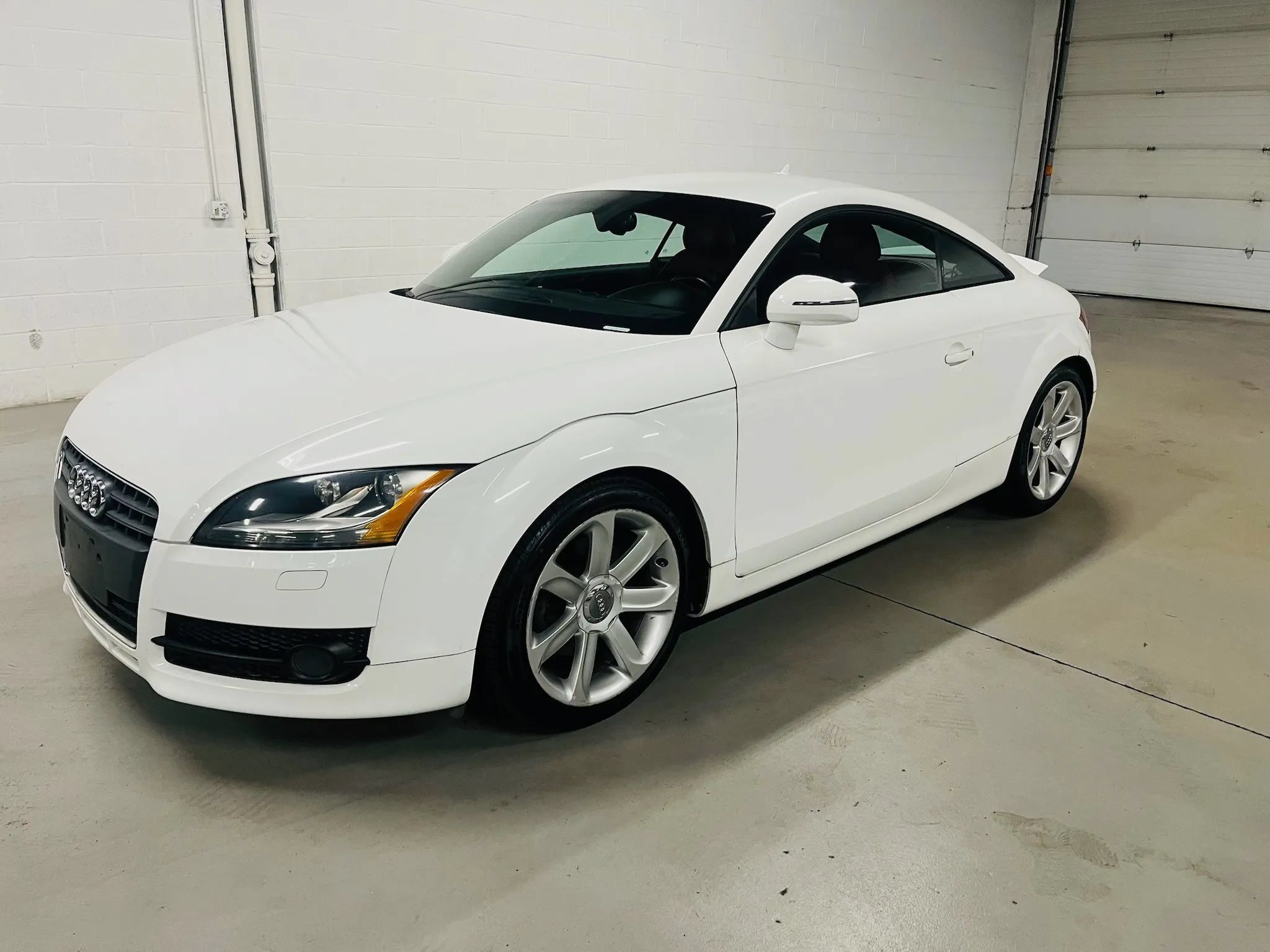 Used 2008 Audi TT 2.0T FWD image 2