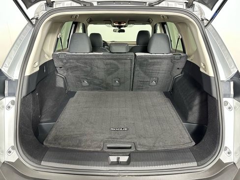 Used 2023 Nissan Rogue SV image 26