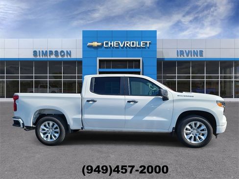 Used 2025 Chevrolet Silverado 1500 Custom image 9