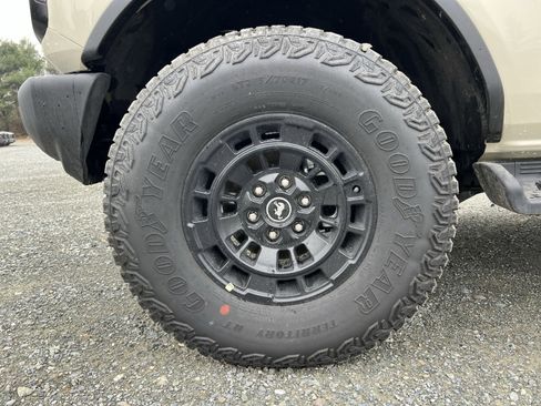 New 2026 Ford Bronco Outer Banks w/ Sasquatch Package image 12