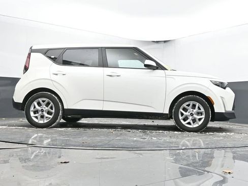 Used 2025 Kia Soul LX w/ LX Technology Package image 47