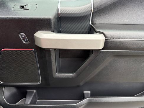 Used 2018 Ford F150 Lariat w/ Equipment Group 502A Luxury image 28