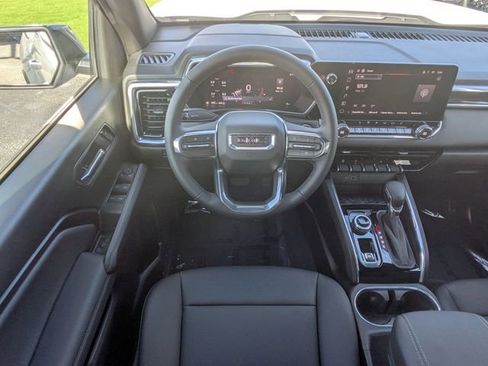 New 2026 GMC Canyon Elevation w/ Convenience Package image 17